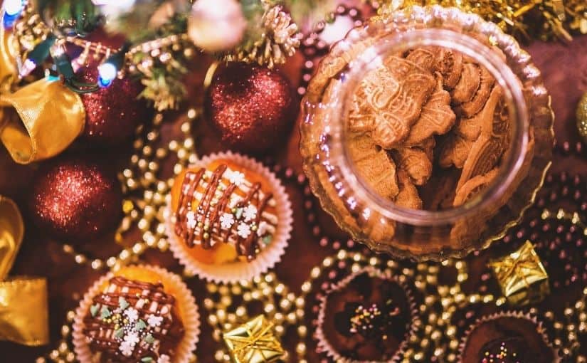Cadouri de Craciun Pentru Colegi Ceai si Biscuiti