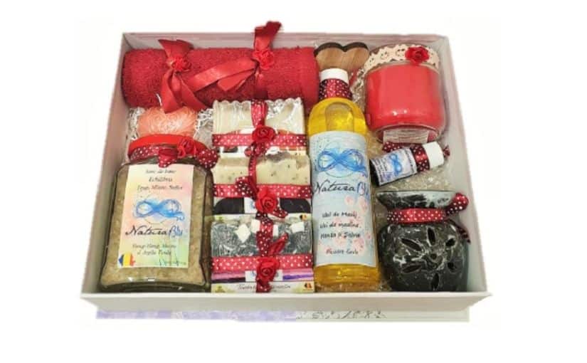 cadouri de craciun cos cadou handmade
